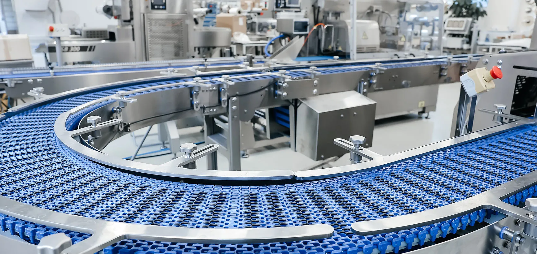 Industrial workstation with conveyor integration